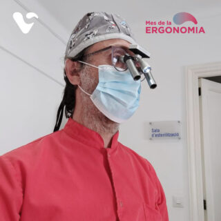 Interview with Dr. Julio Luna about Ergo 4x Loupes Portada del artículo del blog de Víttrea en el que se muestra una entrevista con el doctor Julio Luna.