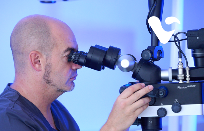 Advantages of the Microscope in Endodontics: Dr. Jon Eskurza Discusses Its Benefits with Maxillaris Magazine 1300x928 BLOG MAXILLARIS JON ESKURZA2
