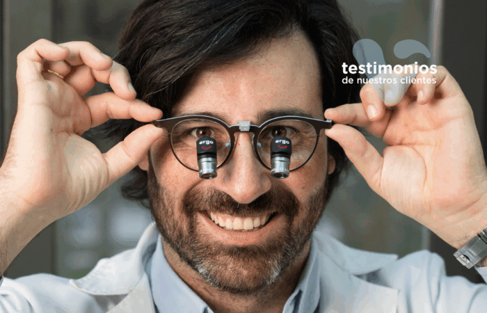 Dr. Samuel Espías: “La precisión es mi prioridad, y por eso elijo Víttrea” Testimonio a doctor Samuel Espías sobre lupas ergo, magnificación y ergonomía